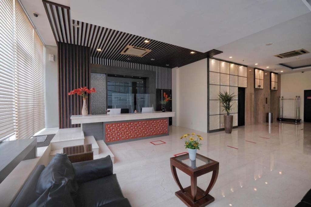 All Nite & Day Hotel Yogyakarta - Gejayan Eksteriør bilde